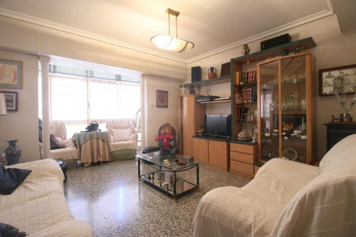Piso en venta en Alicante, San Blas photo 0