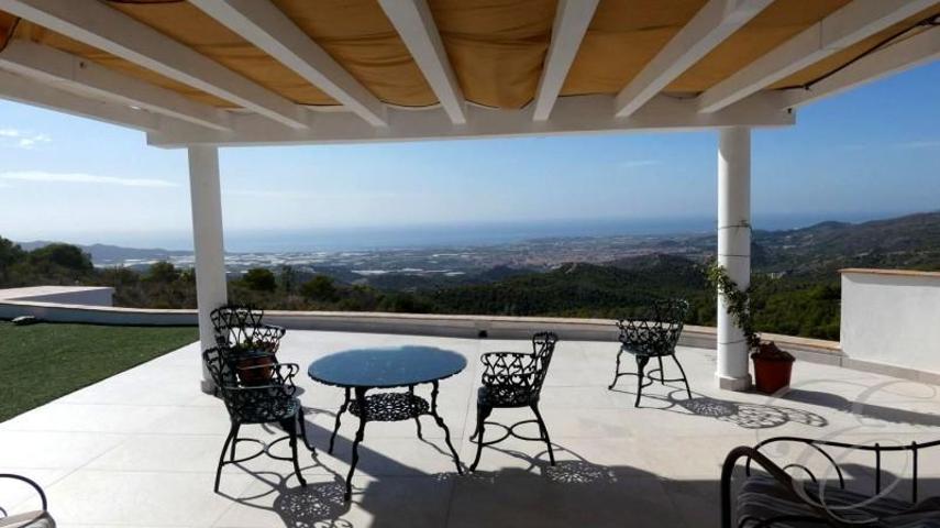 Chalet en venta en Motril, Vélez de Benaudalla photo 0