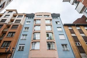 Piso en venta en Oviedo, Oviedo photo 0