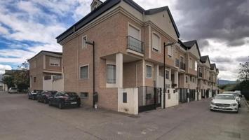 Adosada en venta en Armilla, Nevada photo 0