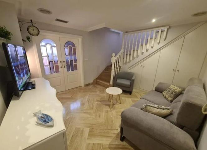 Duplex en venta en Elche, Centro photo 0