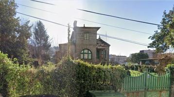 Chalet en venta en Vigo, Teis photo 0