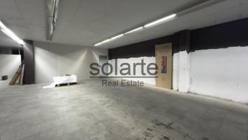 Local comercial en venta en L'Hospitalet de Llobregat, Carrer de Buenos Aires, 08902 photo 0