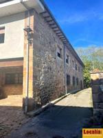 Casa con terreno en venta en Cabezón de la Sal photo 0