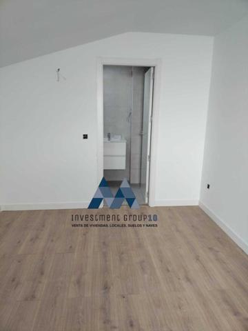 Piso en venta en Madrid, Calle de Sandalio López, 28034 photo 0