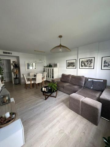 Piso en venta en Estepona, Centro photo 0