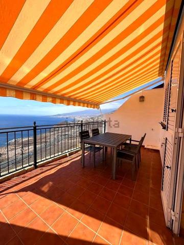 Adosada en venta en Santa Cruz de Tenerife, Calle Brezo, 38190 photo 0