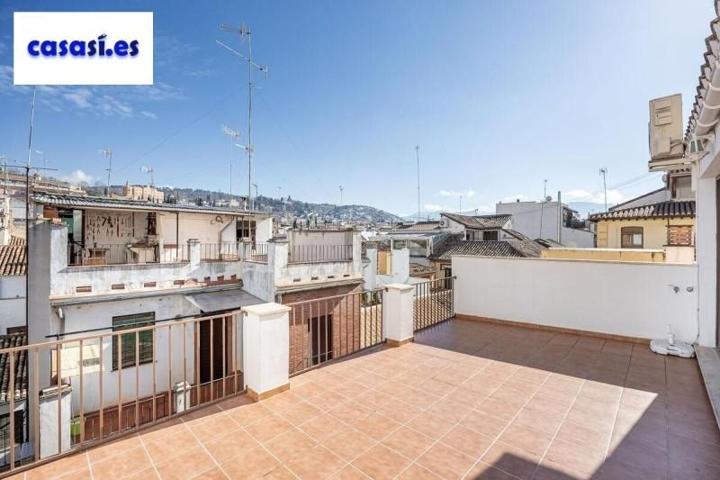 Piso en venta en Granada, Centro photo 0