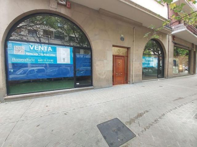 Local comercial en venta en Pamplona, Ensanche photo 0