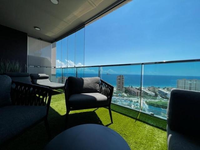 Apartamento en venta en Benidorm, Playa de Poniente photo 0