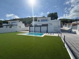 Chalet en venta en Alhaurín de la Torre, Pinos de Alhaurín photo 0