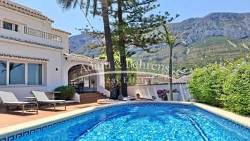Chalet en venta en Denia, Marina Alta photo 0