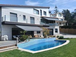 Chalet en venta en Vigo, Oia photo 0