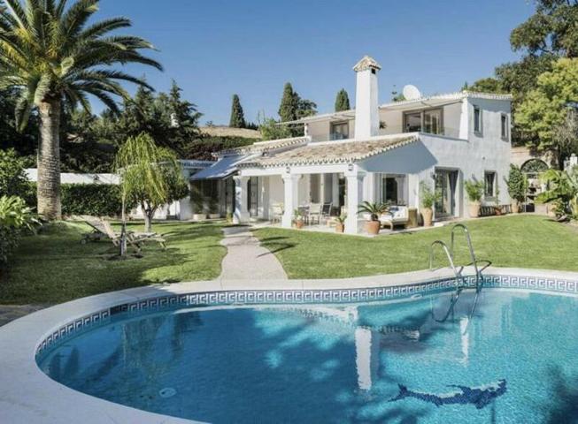 Chalet en venta en Benahavís, La Quinta photo 0