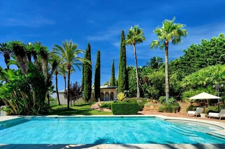 Chalet en venta en Marbella, Rio real photo 0