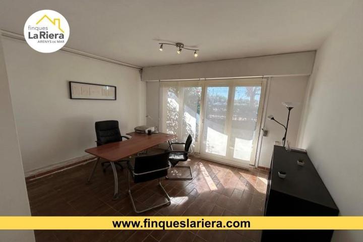 Local comercial en alquiler en Arenys de Mar, Centre photo 0