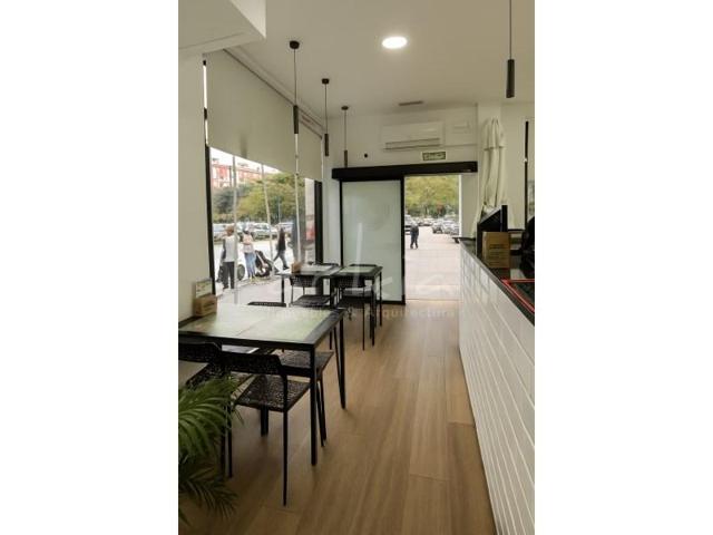 Local comercial en alquiler en Valencia photo 0