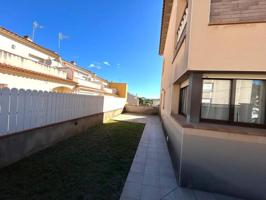 Adosada en alquiler en Banyeres del Penedès, Cataluna photo 0