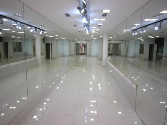 Local comercial en alquiler en Barcelona, La Vila de Gràcia photo 0