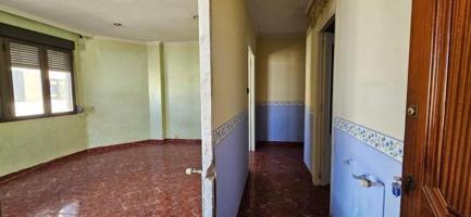Piso en venta en Yecla, Yecla photo 0