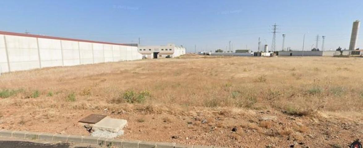 Terreno en venta en Lobón, Poligono industrial photo 0