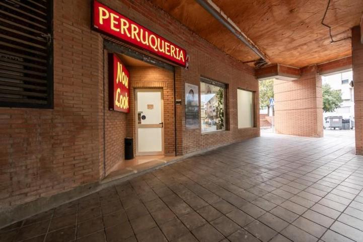 Local comercial en venta en Figueres, Centre photo 0