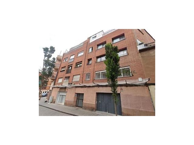 Duplex en venta en Santa Coloma de Gramenet photo 0