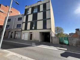 Piso en venta en Terrassa photo 0