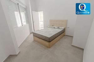 Apartamento en venta en Alicante, La Florida photo 0
