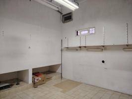 Local comercial en venta en Vigo, Centro photo 0