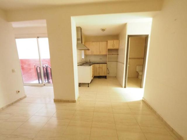 Piso en venta en Barcelona, El Carmel photo 0