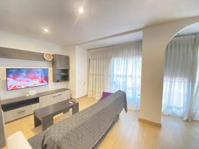 Piso en venta en Alicante, Carolinas bajas photo 0