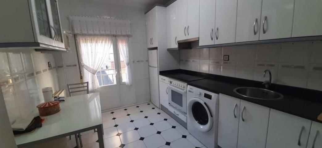 Piso en venta en Colindres, Puerto de colindres photo 0