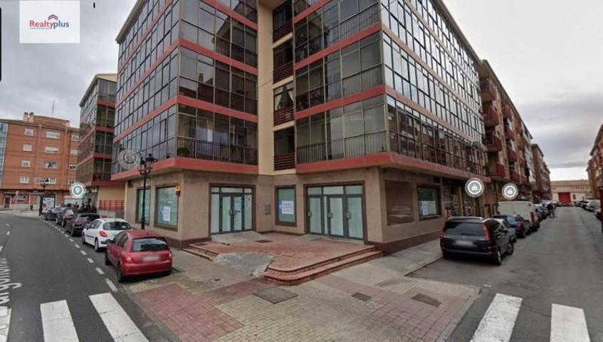 Local comercial en venta en Ávila, Sur photo 0