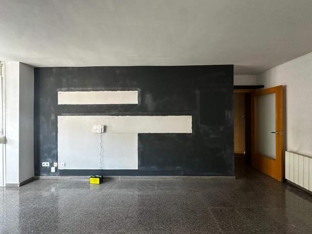 Piso en venta en Esparreguera, Nucli Urbà photo 0