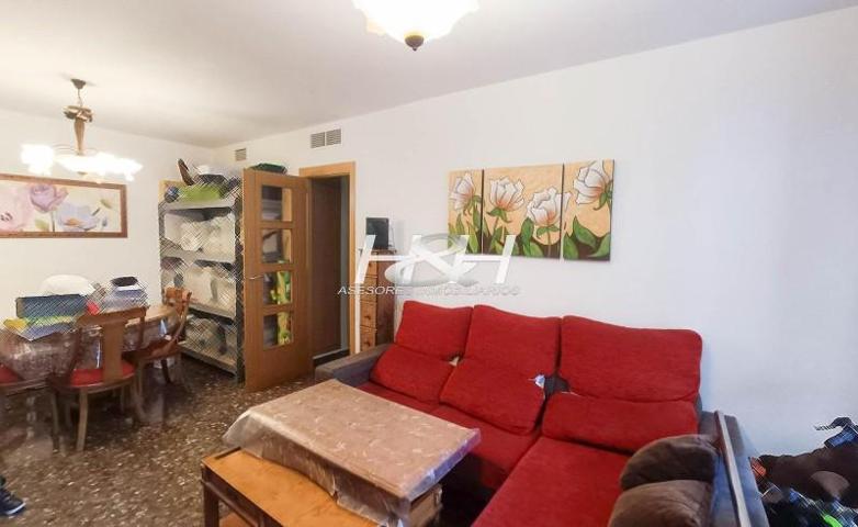 Piso en venta en Burjassot, Zona Campus Universitario photo 0