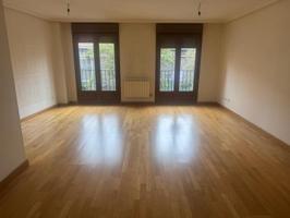 Piso en venta en Valladolid, Centro photo 0