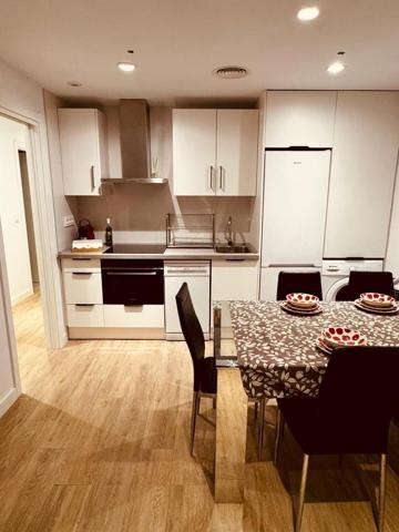 Apartamento en venta en Fuengirola, Puerto Deportivo photo 0