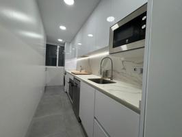 Piso en venta en Sant Boi de Llobregat, Vinyets photo 0