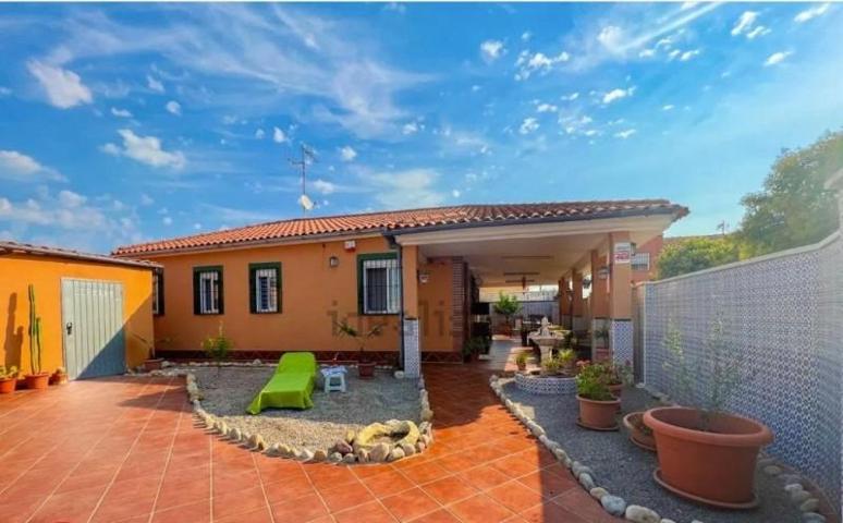Chalet en venta en Villarreal, Madrigal photo 0