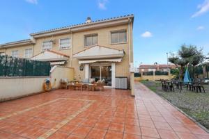 Adosada en venta en Reus, Migjorn photo 0