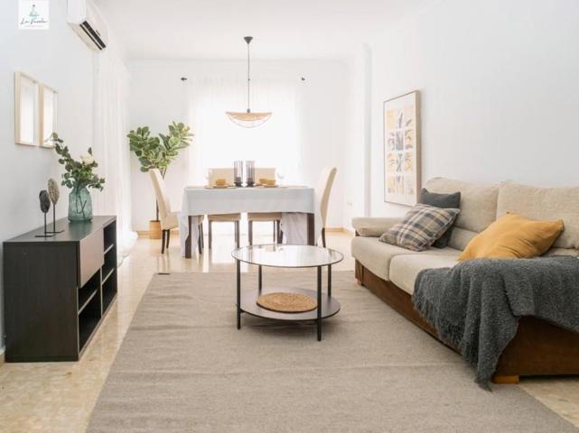 Piso en venta en Málaga, Santa Cristina-San Rafael photo 0