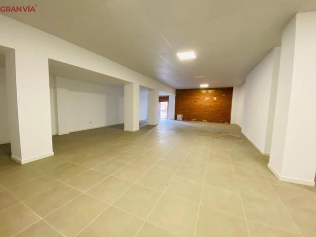 Local comercial en venta en Logroño, Cascajos photo 0