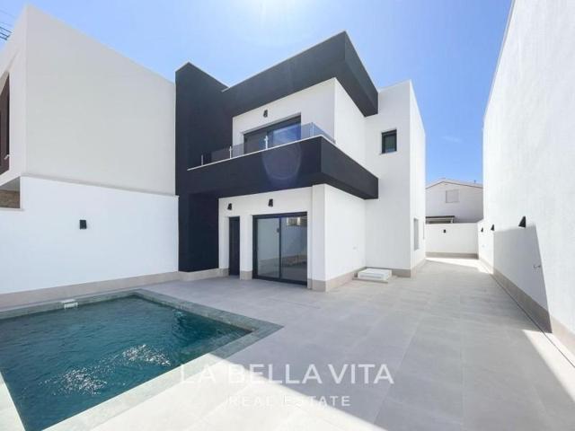 Chalet en venta en Almoradi, Comunidad valenciana photo 0