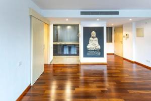 Piso en venta en L'Hospitalet de Llobregat, Santa Eulalia photo 0