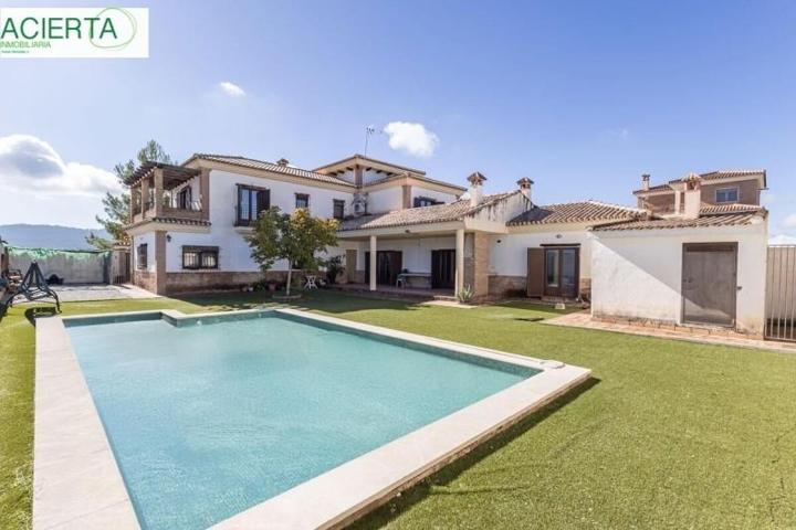 Chalet en venta en Atarfe, Urbanizacion los cortijos la ribera photo 0