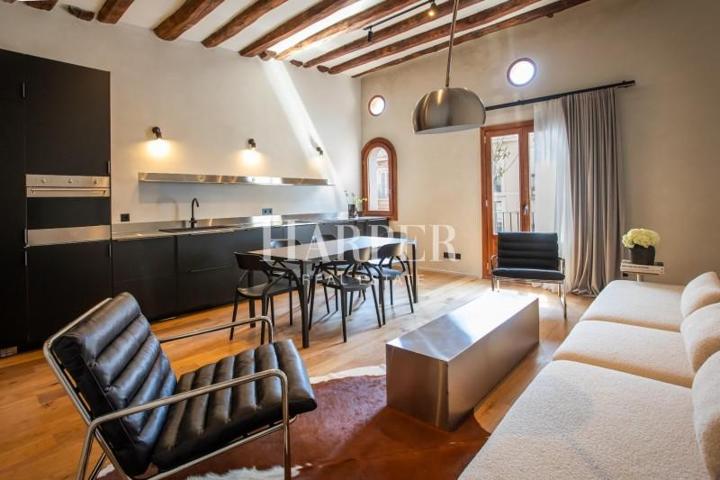 Piso en venta en Barcelona, Sant Antoni photo 0