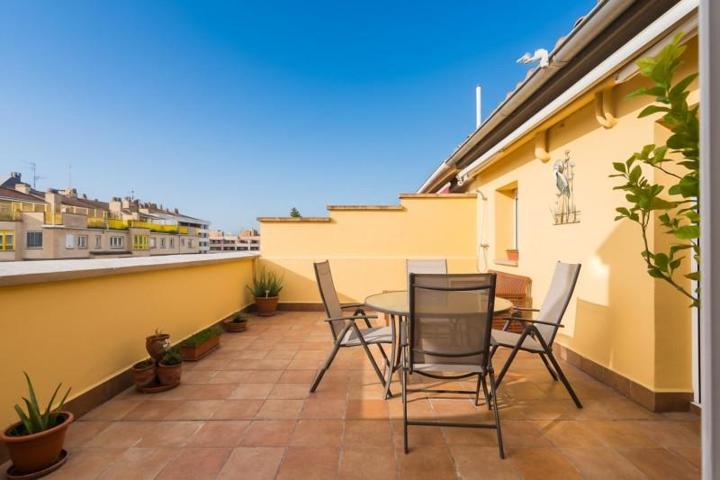 Aticos en venta en Pamplona, Iturrama photo 0