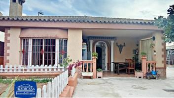 Casa con terreno en venta en Jerez de la Frontera, Delicias photo 0