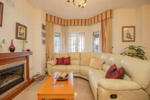 Bungalow en venta en Dos Hermanas, Condequinto photo 0